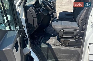 Вантажний фургон Renault Master 2015 в Жовкві
