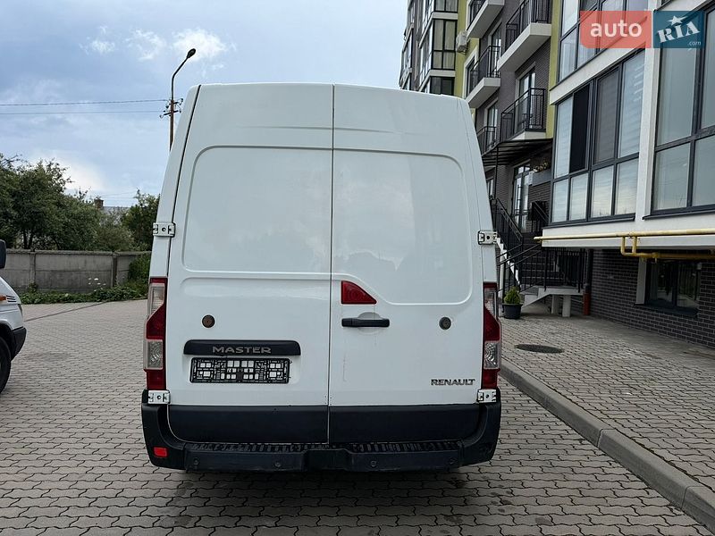 Вантажний фургон Renault Master 2017 в Жовкві
