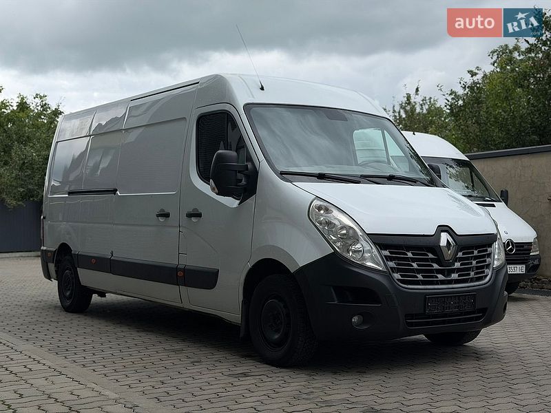 Вантажний фургон Renault Master 2017 в Жовкві