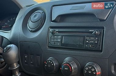 Вантажний фургон Renault Master 2017 в Жовкві