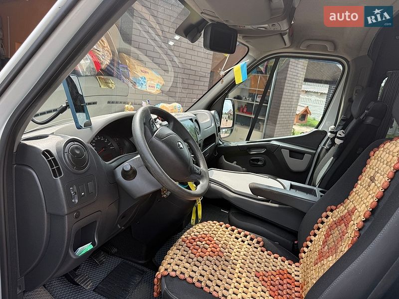 Мікровен Renault Master 2015 в Ратному