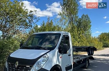 Автовоз Renault Master 2015 в Ровно