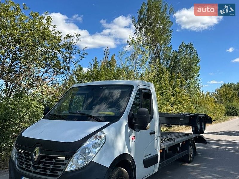 Автовоз Renault Master 2015 в Ровно