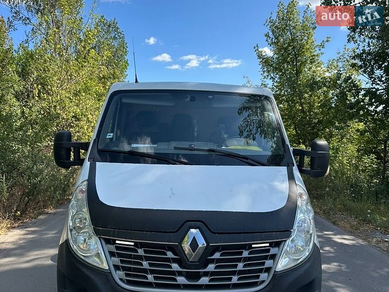 Автовоз Renault Master 2015 в Ровно