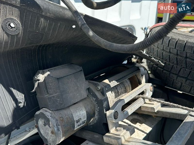 Автовоз Renault Master 2015 в Ровно