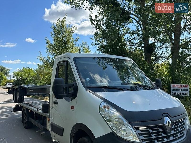 Автовоз Renault Master 2015 в Ровно
