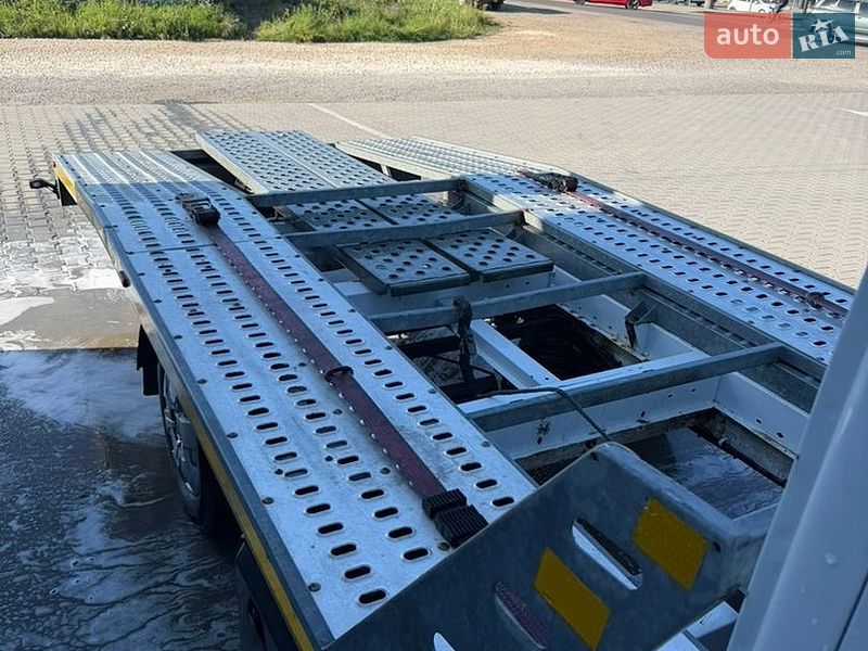 Автовоз Renault Master 2005 в Старому Самборі