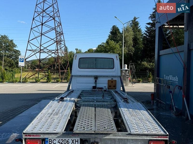 Автовоз Renault Master 2005 в Старому Самборі