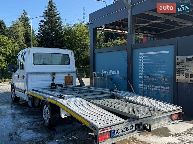 Автовоз Renault Master 2005 в Старому Самборі