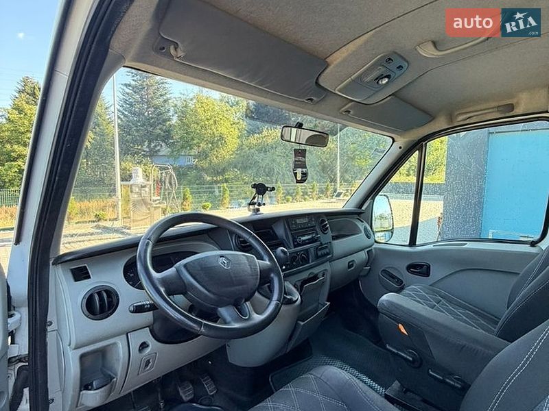 Автовоз Renault Master 2005 в Старому Самборі