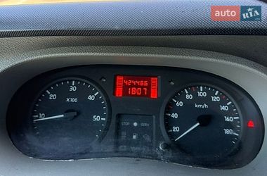Автовоз Renault Master 2005 в Старому Самборі