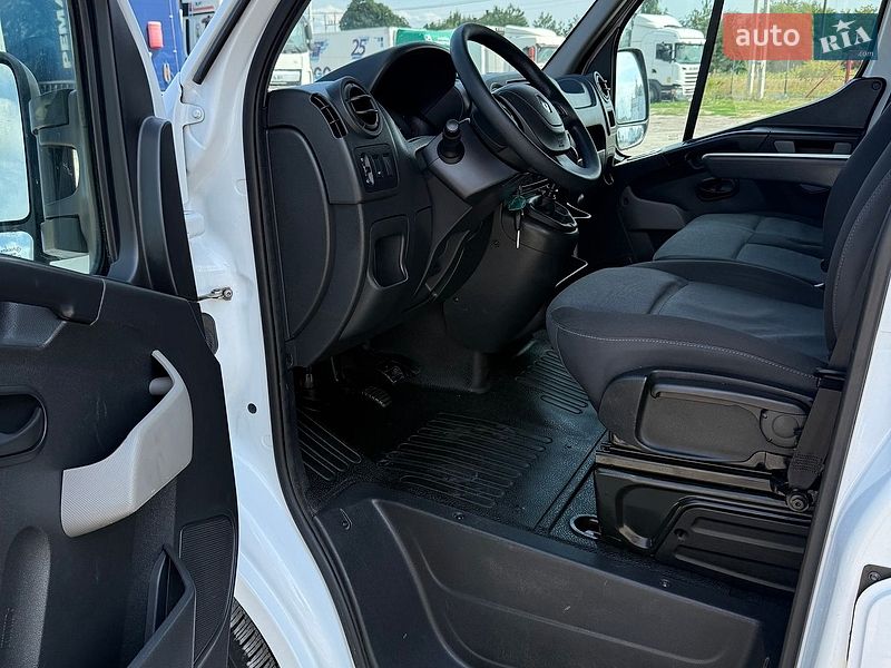 Грузовой фургон Renault Master 2018 в Львове