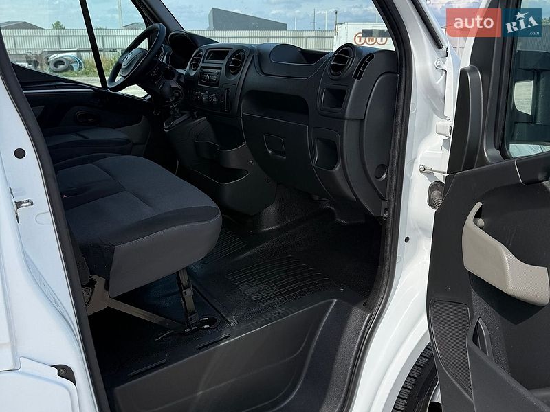 Грузовой фургон Renault Master 2018 в Львове
