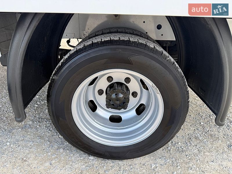 Грузовой фургон Renault Master 2018 в Львове