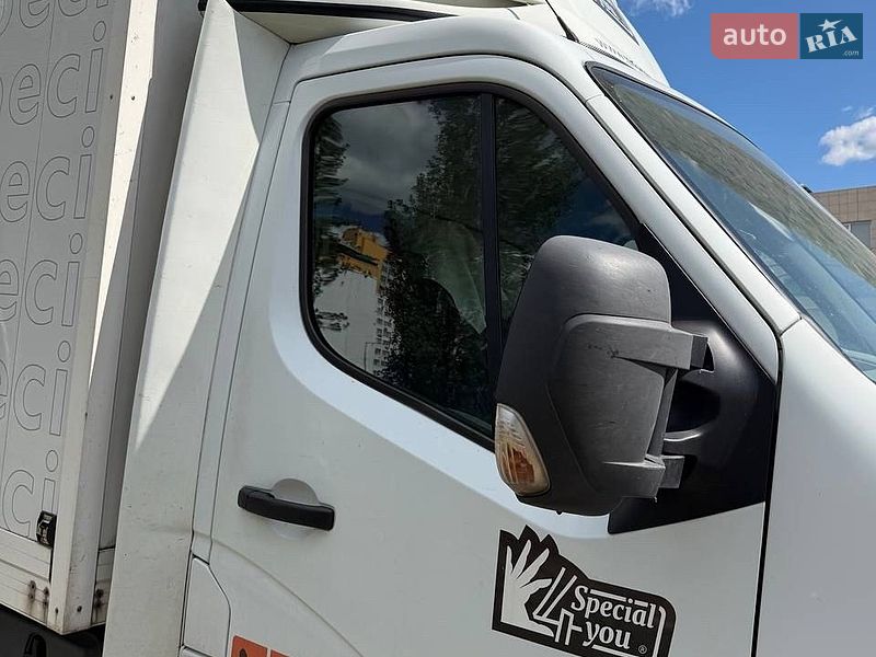 Грузовой фургон Renault Master 2016 в Киеве