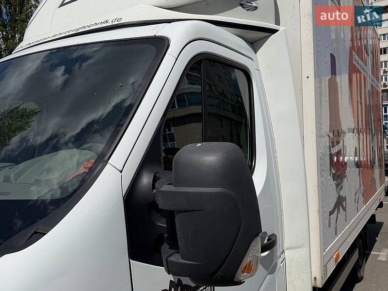 Грузовой фургон Renault Master 2016 в Киеве