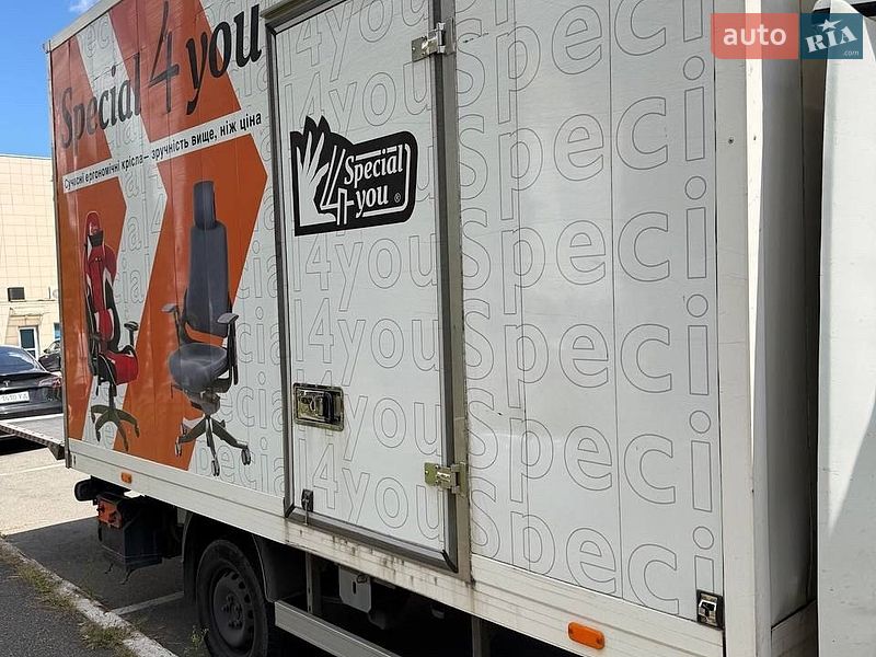 Грузовой фургон Renault Master 2016 в Киеве