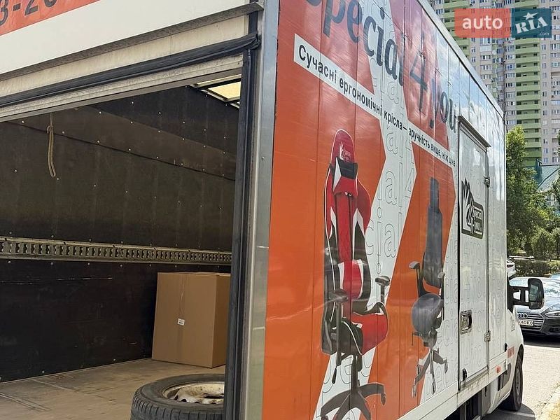 Грузовой фургон Renault Master 2016 в Киеве