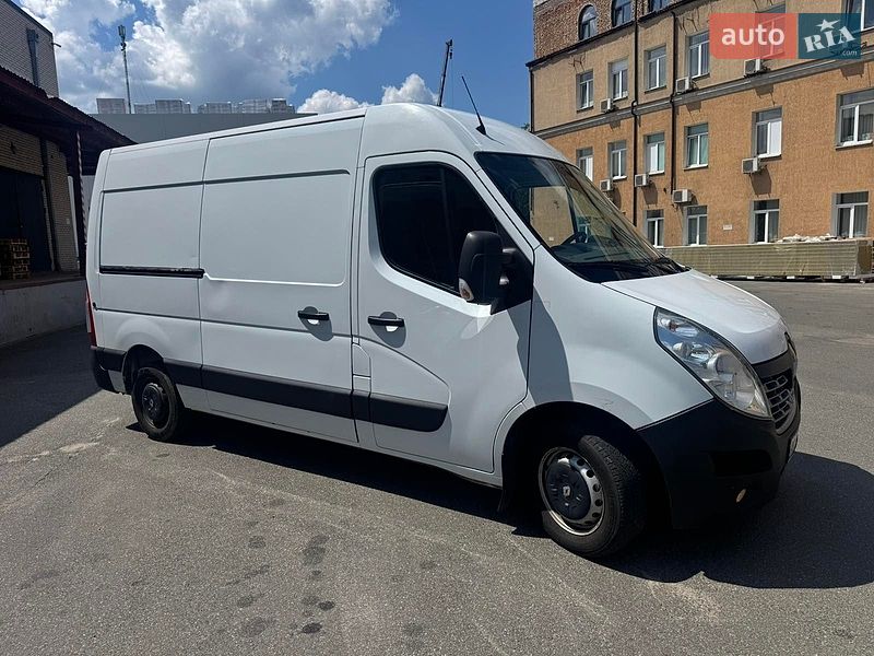 Вантажний фургон Renault Master 2016 в Києві