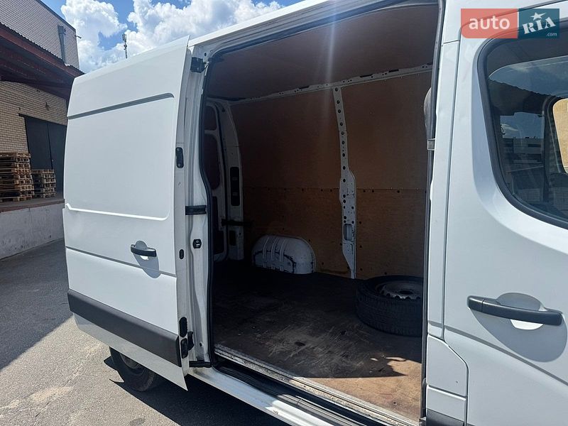 Вантажний фургон Renault Master 2016 в Києві