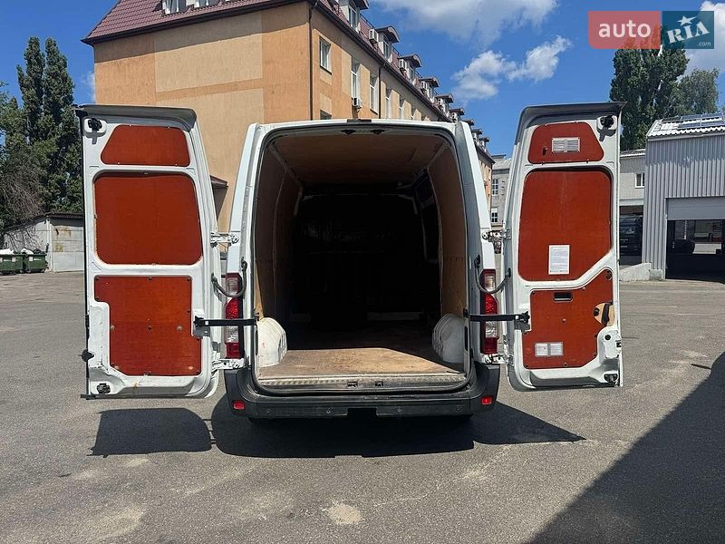 Вантажний фургон Renault Master 2016 в Києві