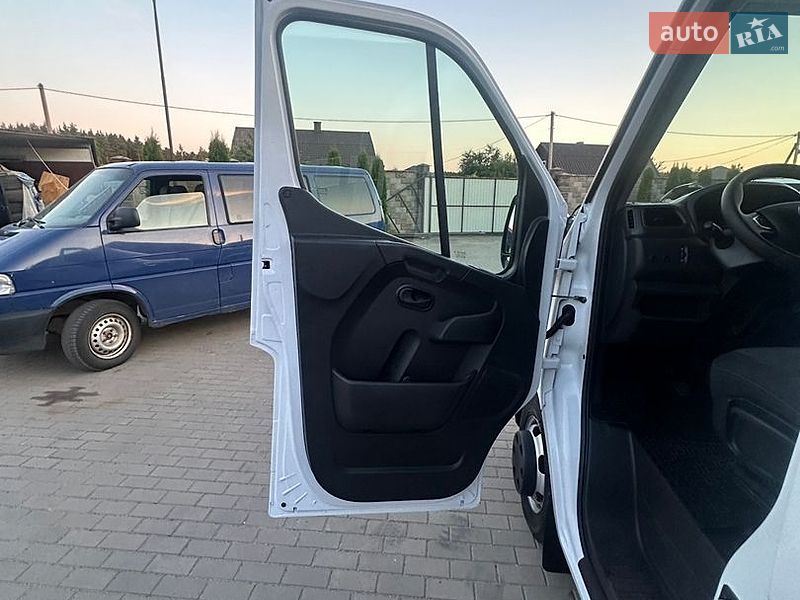Борт Renault Master 2022 в Луцке