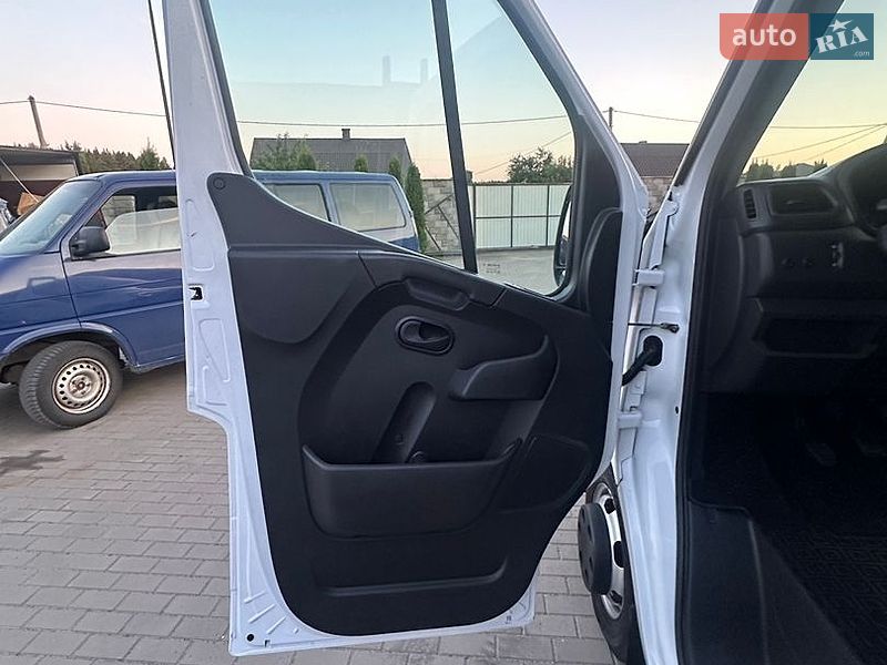 Борт Renault Master 2022 в Луцке