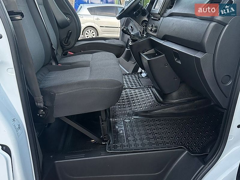 Борт Renault Master 2022 в Луцке