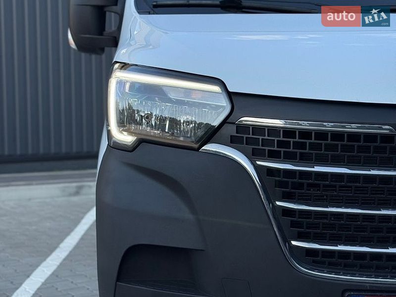 Вантажний фургон Renault Master 2020 в Дубні