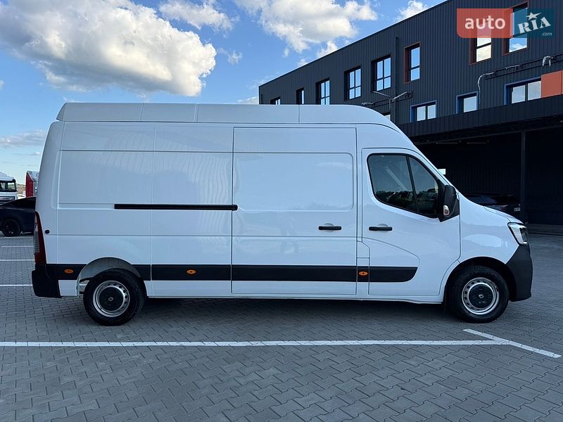 Вантажний фургон Renault Master 2020 в Дубні