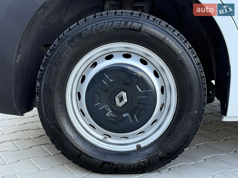 Вантажний фургон Renault Master 2020 в Дубні