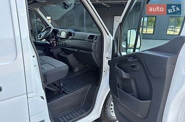 Вантажний фургон Renault Master 2020 в Дубні