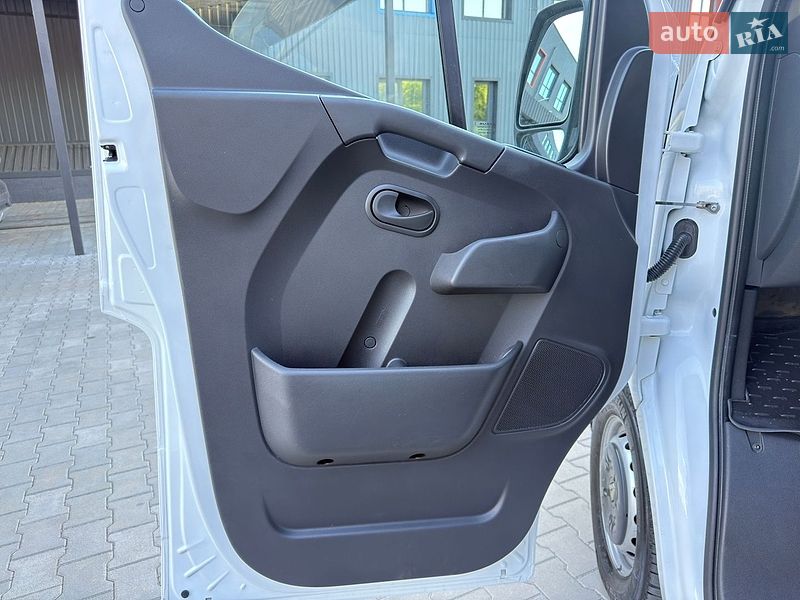 Вантажний фургон Renault Master 2020 в Дубні
