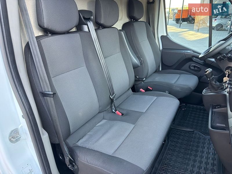 Вантажний фургон Renault Master 2020 в Дубні