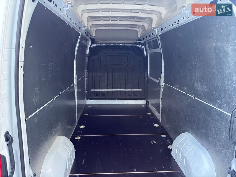 Вантажний фургон Renault Master 2020 в Дубні