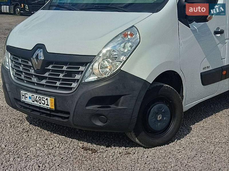 Грузовой фургон Renault Master 2015 в Бартатовом