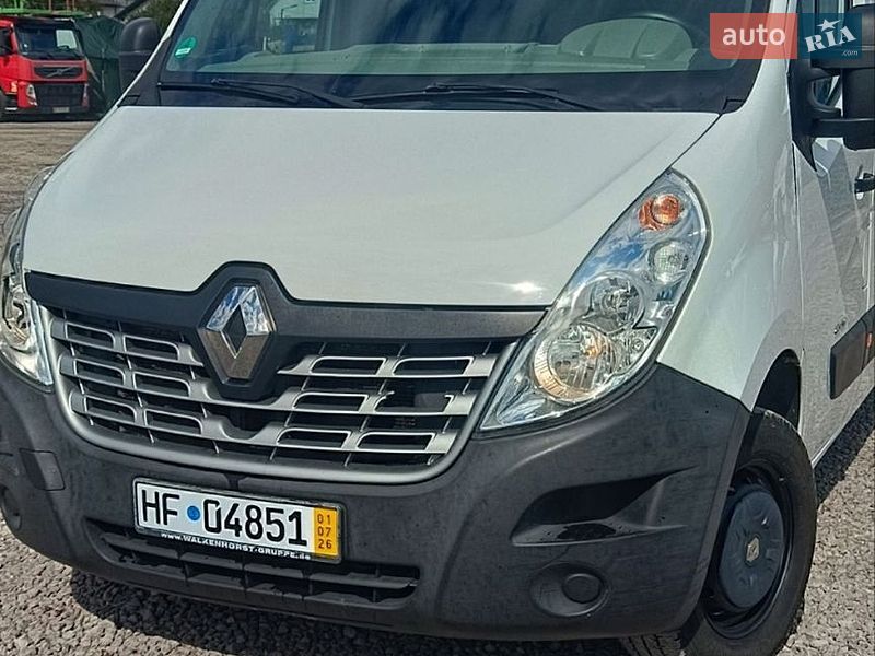 Грузовой фургон Renault Master 2015 в Бартатовом