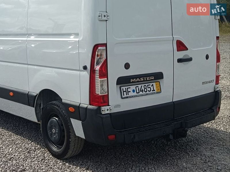 Грузовой фургон Renault Master 2015 в Бартатовом