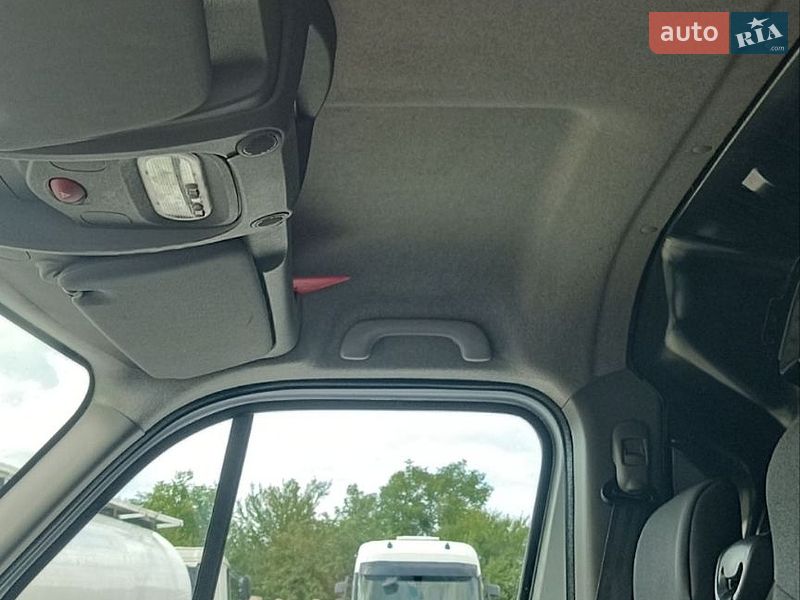 Грузовой фургон Renault Master 2015 в Бартатовом