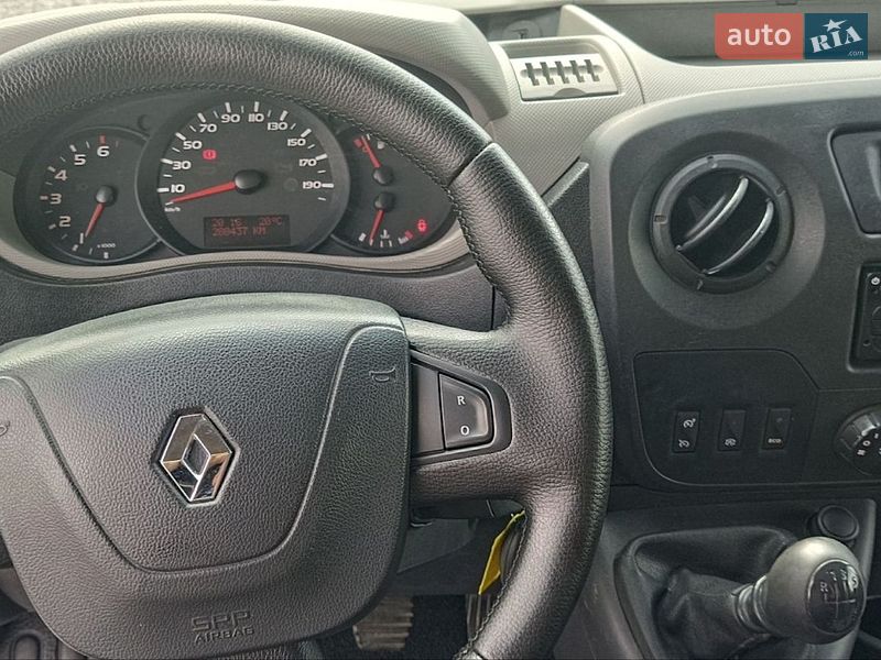 Грузовой фургон Renault Master 2015 в Бартатовом