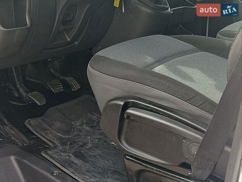 Грузовой фургон Renault Master 2015 в Бартатовом