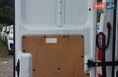 Грузовой фургон Renault Master 2015 в Бартатовом