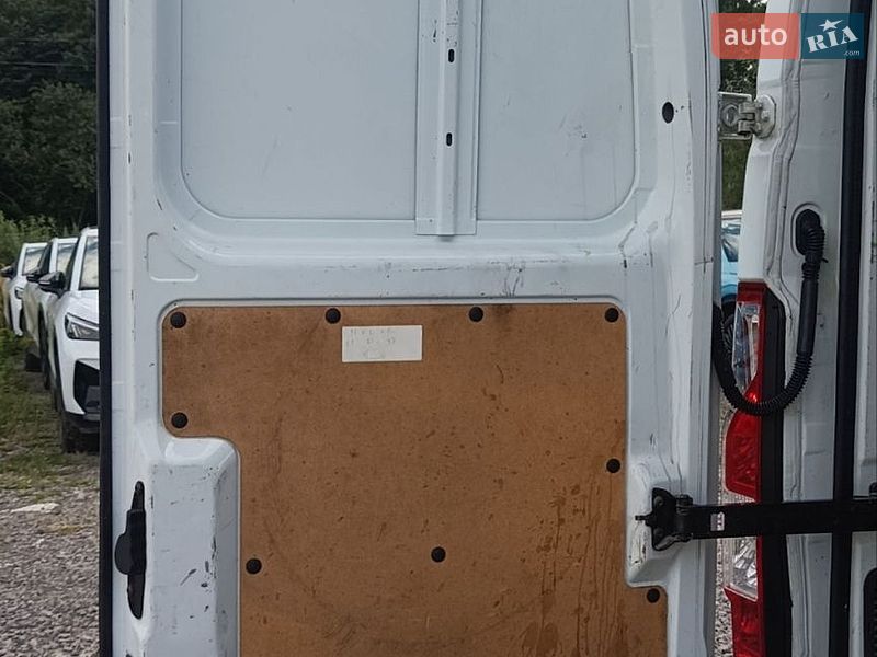 Грузовой фургон Renault Master 2015 в Бартатовом
