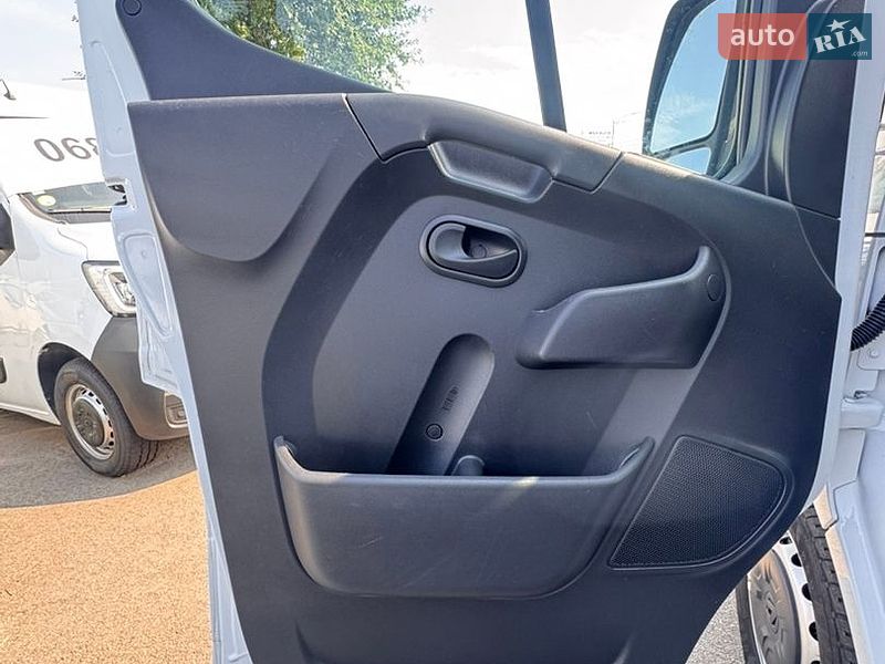 Вантажний фургон Renault Master 2021 в Києві