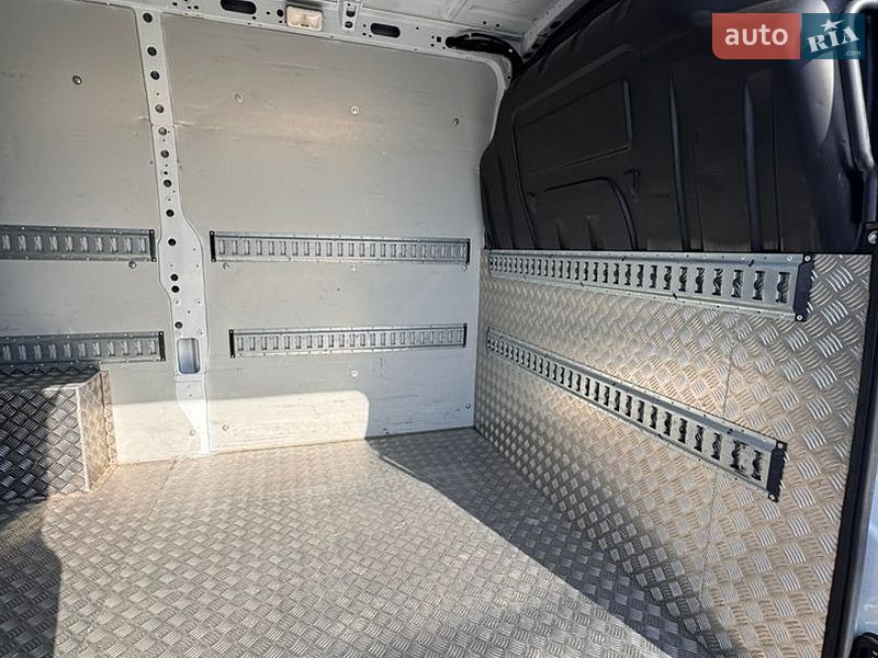 Вантажний фургон Renault Master 2021 в Києві