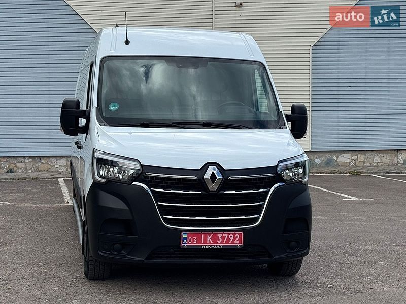 Грузовой фургон Renault Master 2023 в Дубно