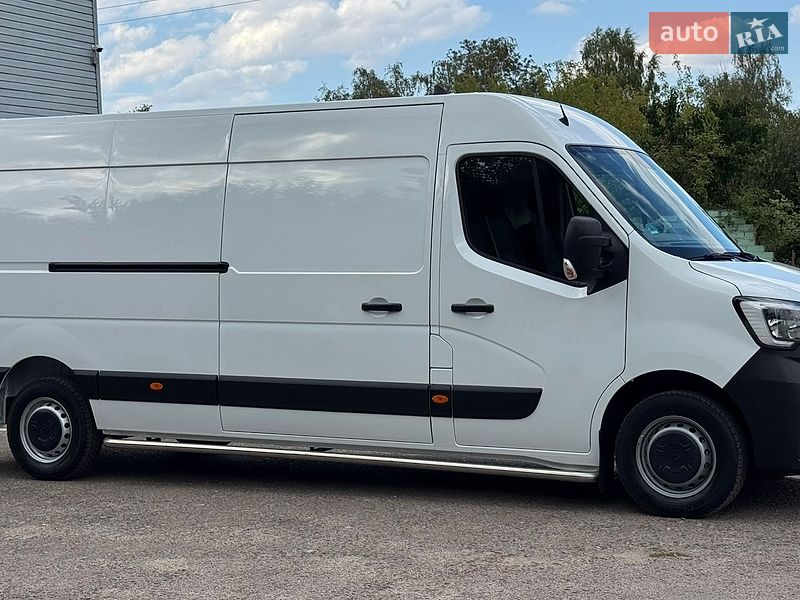 Грузовой фургон Renault Master 2023 в Дубно