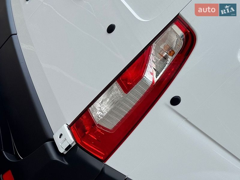 Грузовой фургон Renault Master 2023 в Дубно