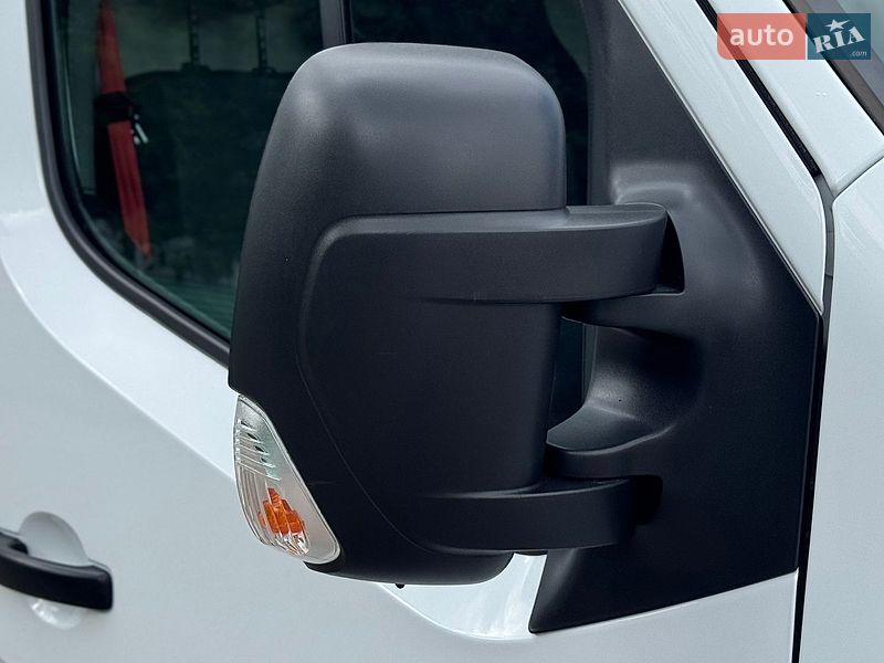 Грузовой фургон Renault Master 2023 в Дубно