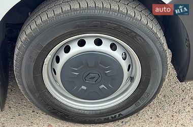 Грузовой фургон Renault Master 2023 в Дубно